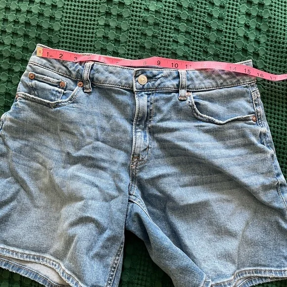 AE 8" Dreamy Drape Stretch Low-Rise Baggy Jort - Picture 4 of 6